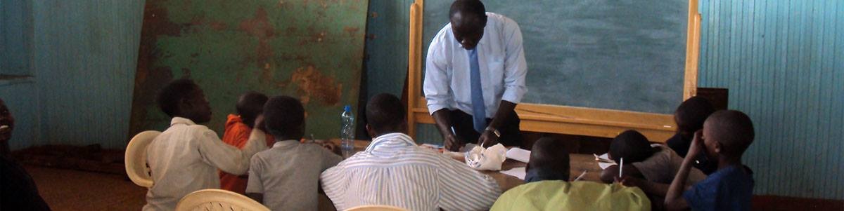 Children learning in a Volunteers Without Borders Kenya classroom